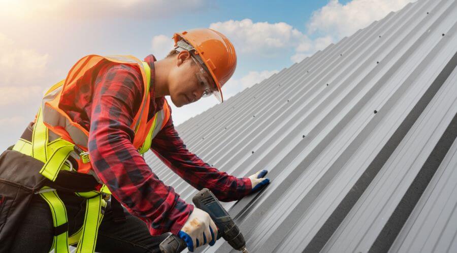 Professional Emergency Roof Repairs services in Braddock, ND
